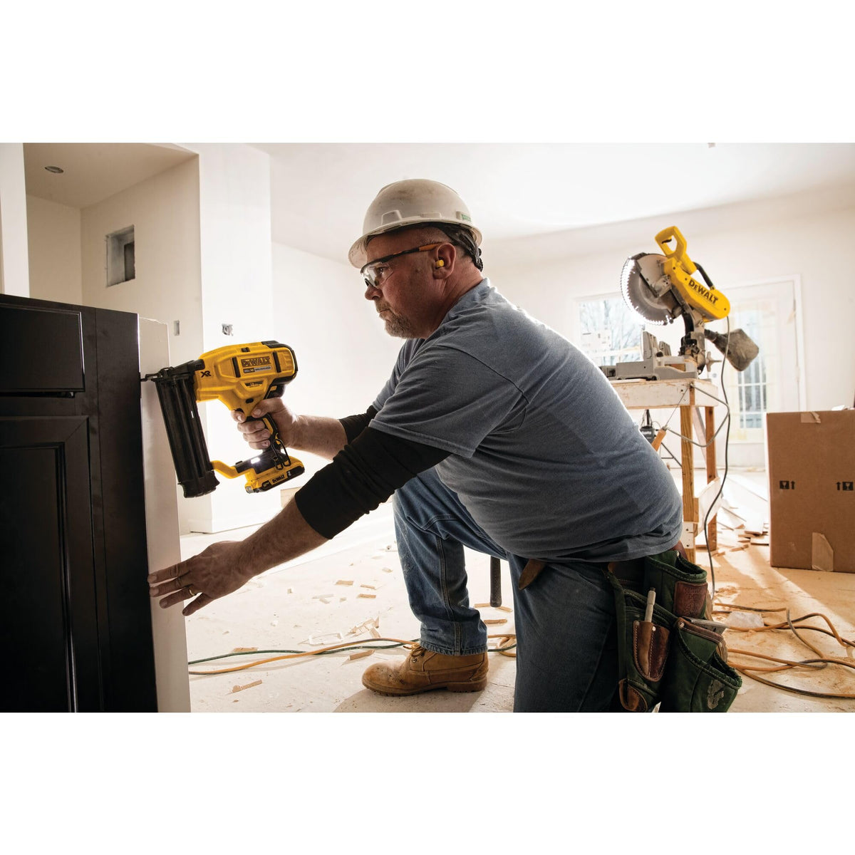 20V MAX Cordless Brad Nailer Kit 18GA G3509