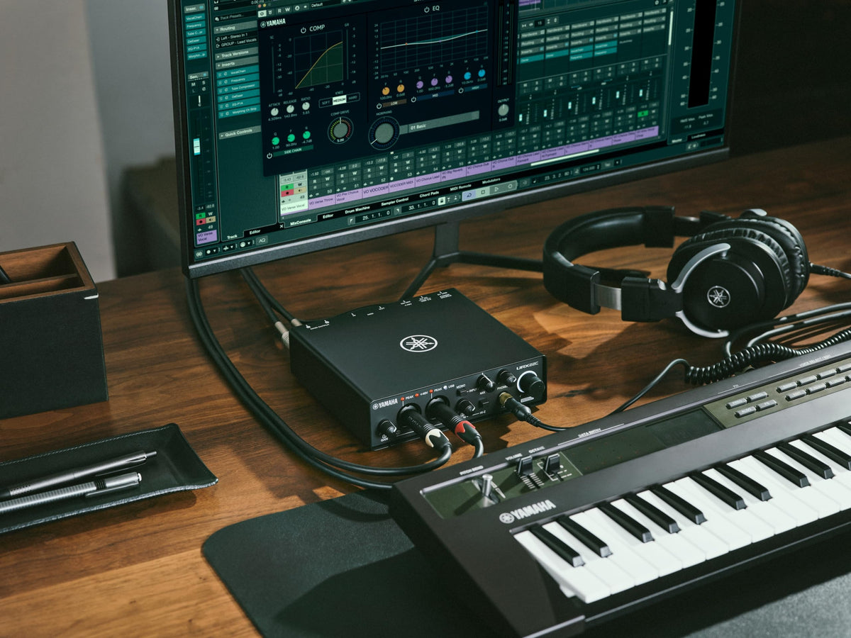 2-in/2-out USB-C Audio/MIDI Interface with 32-bit/192kHz Support, Black S272